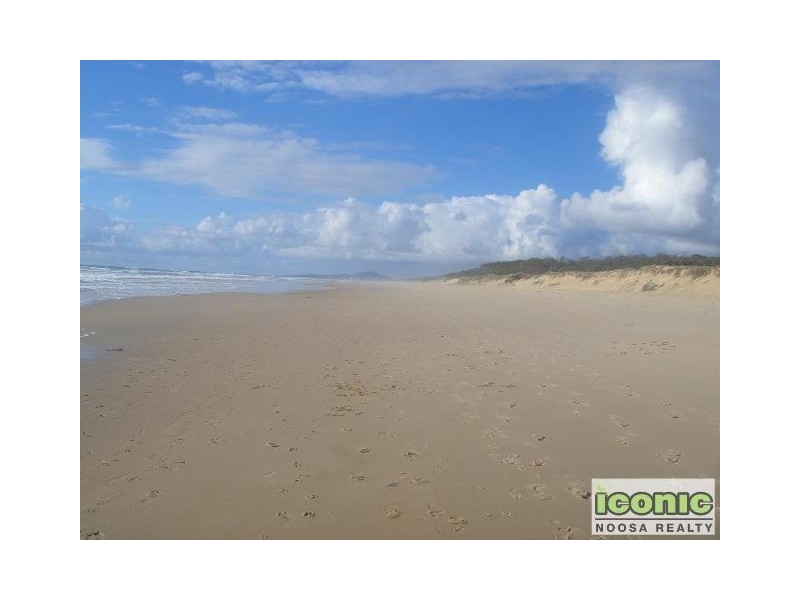 Castaways Beach QLD 4567