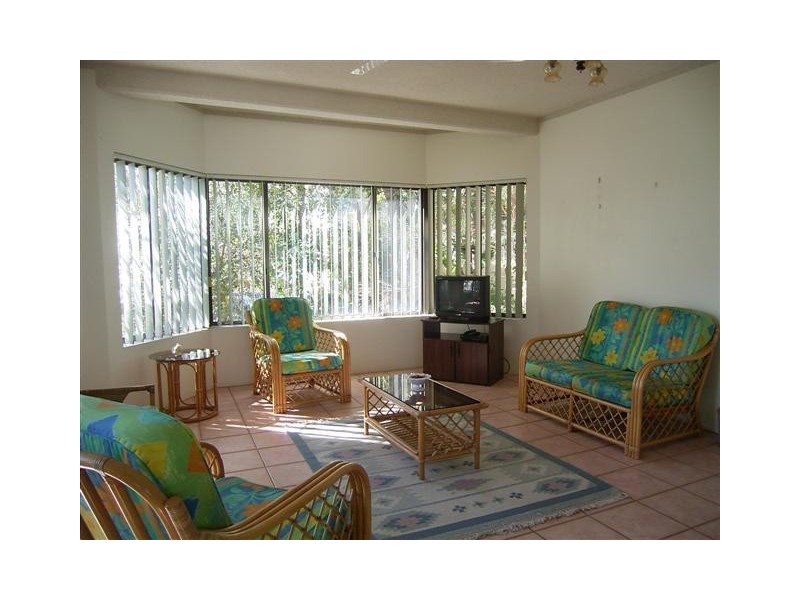 2/263 Gympie Terrace, Noosaville QLD 4566