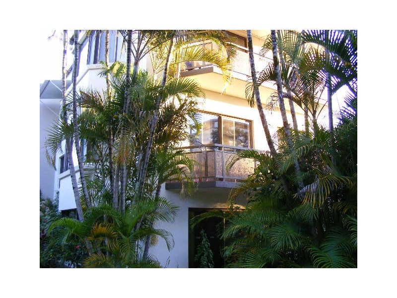 2/263 Gympie Terrace, Noosaville QLD 4566