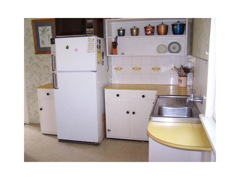 4 Elizabeth Street, Noosaville QLD 4566