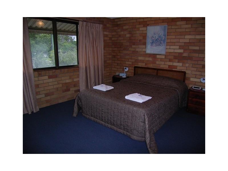 2/17 Russell Street, Noosaville QLD 4566