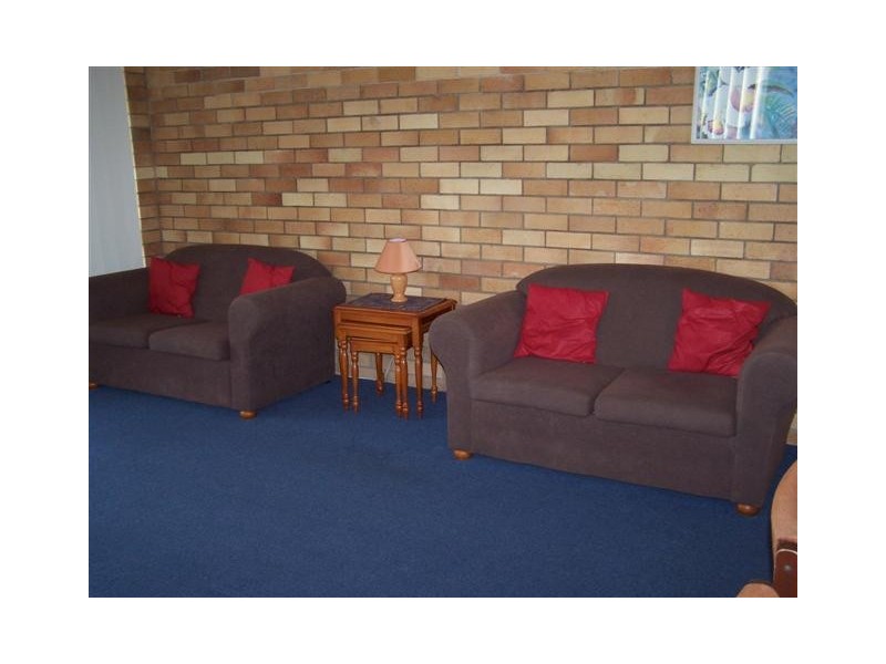 2/17 Russell Street, Noosaville QLD 4566