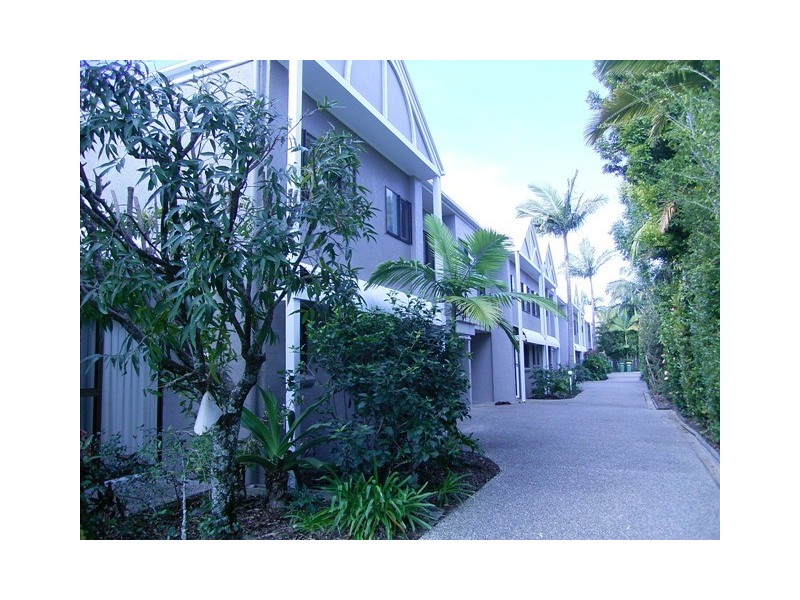 2/16 James Street, Noosaville QLD 4566