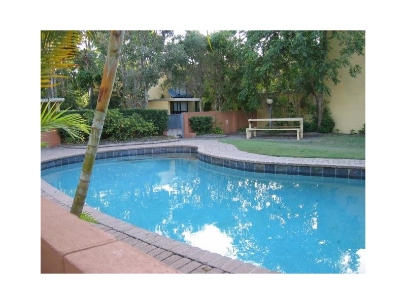 2/42 James Street, Noosaville QLD 4566