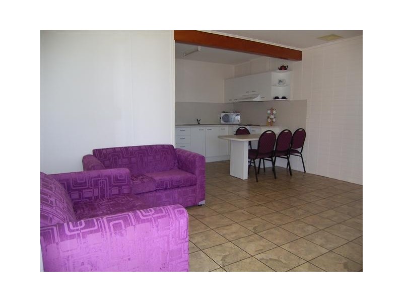 1/7 Hilton Esplanade, Tewantin QLD 4565