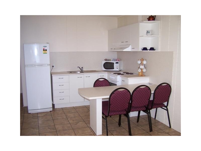 1/7 Hilton Esplanade, Tewantin QLD 4565
