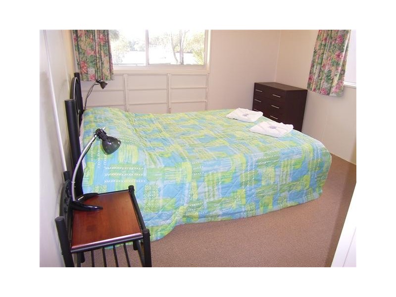 1/7 Hilton Esplanade, Tewantin QLD 4565