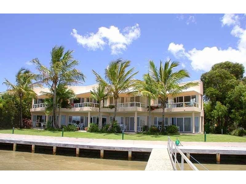 2/76 Hilton Terrace, Tewantin QLD 4565