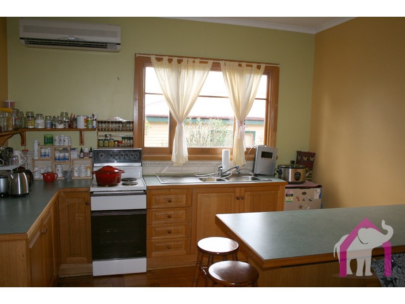 6 Veulalee Avenue, Trevallyn TAS 7250