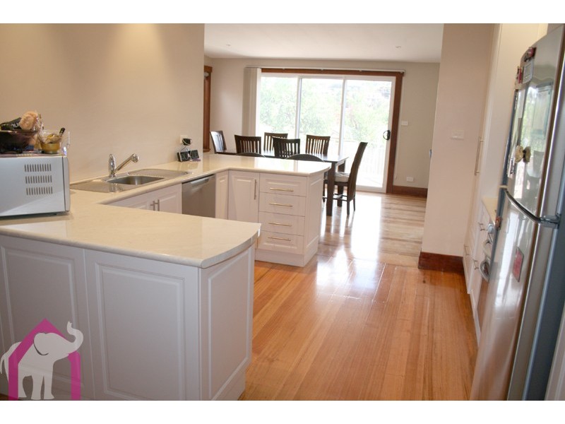 17 Pyenna Avenue, Kings Meadows TAS 7249