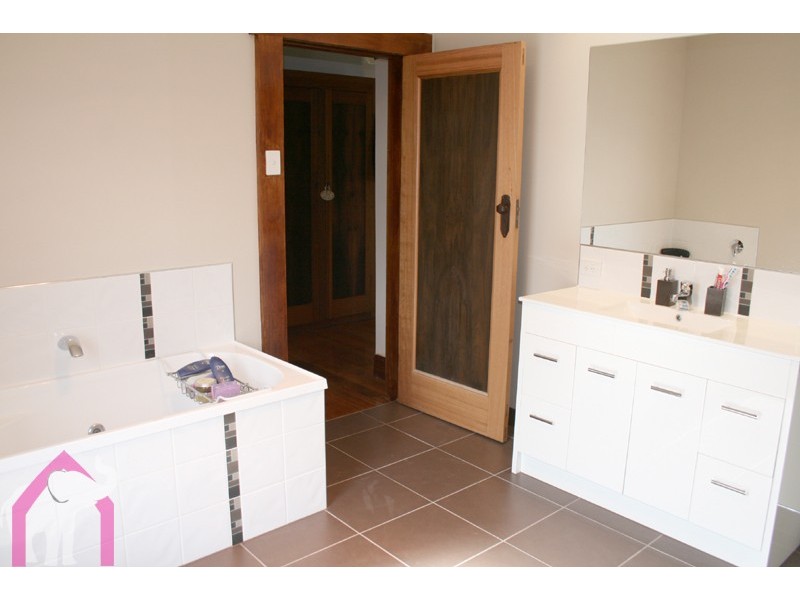 17 Pyenna Avenue, Kings Meadows TAS 7249