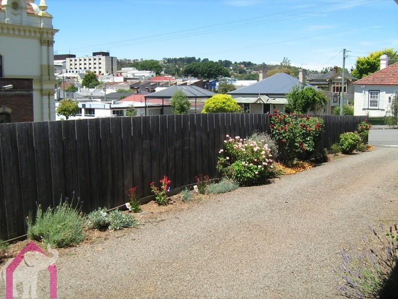 2/128 Balfour St, Launceston TAS 7250