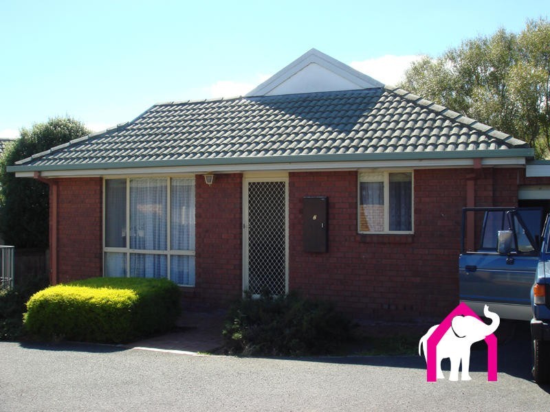 2/104 Franmaree Rd, Newnham TAS 7248