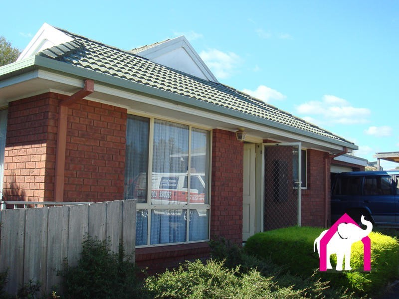 2/104 Franmaree Rd, Newnham TAS 7248