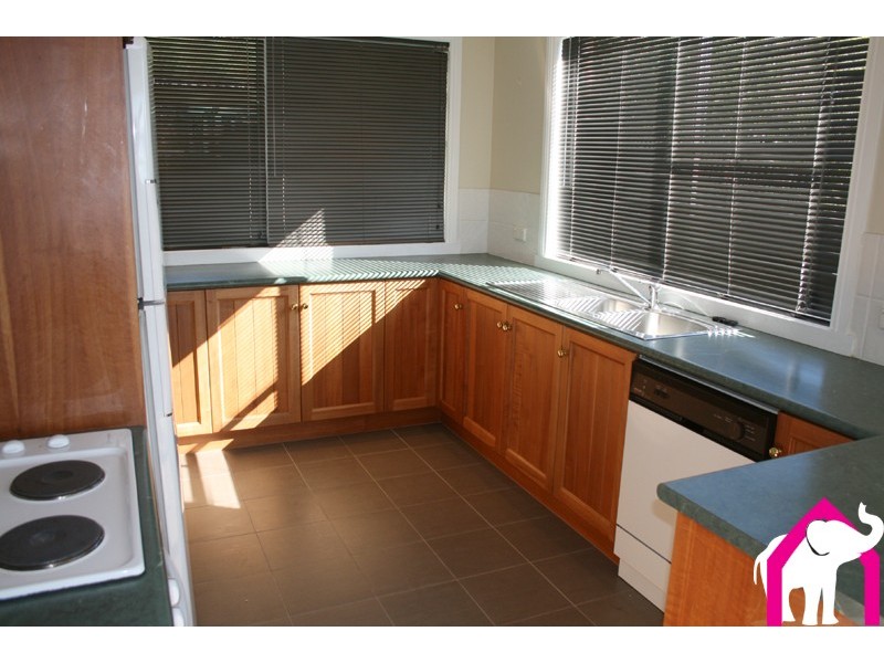 72 Gibson St, Kings Meadows TAS 7249