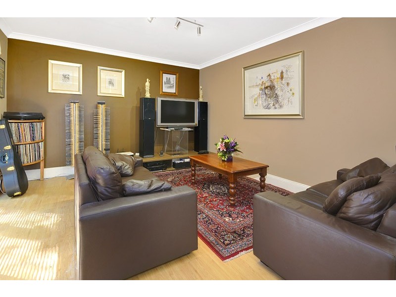 7 Churchill Ave, Wahroonga NSW 2076