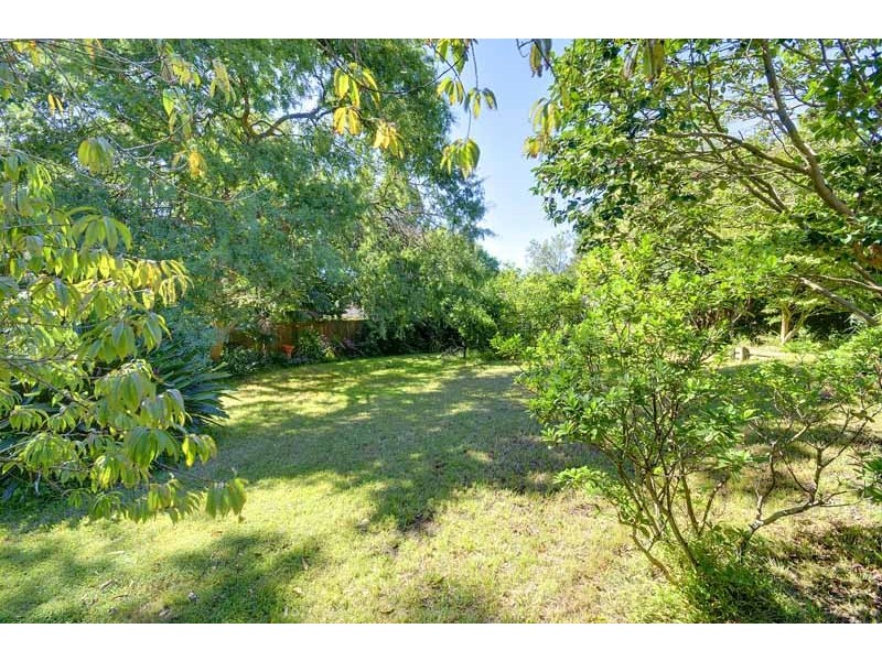 7 Churchill Av, Wahroonga NSW 2076