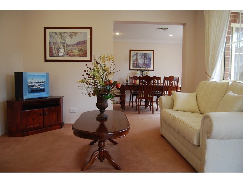 1 Honeymyrtle Road, Kellyville NSW 2155