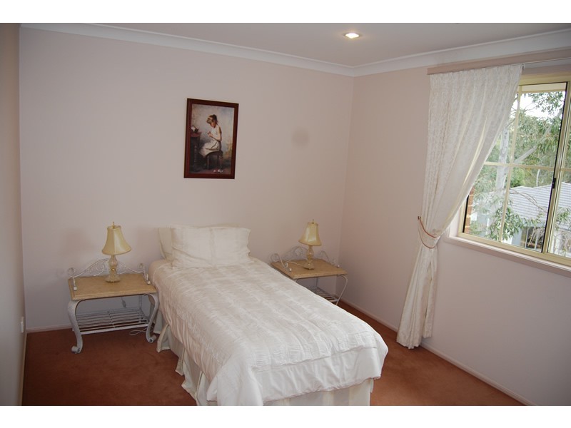 1 Honeymyrtle Road, Kellyville NSW 2155