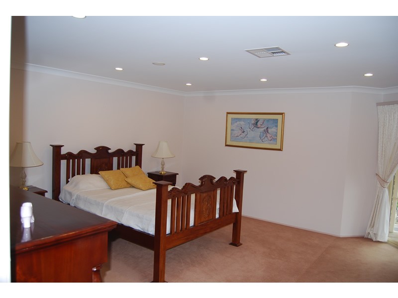 1 Honeymyrtle Road, Kellyville NSW 2155