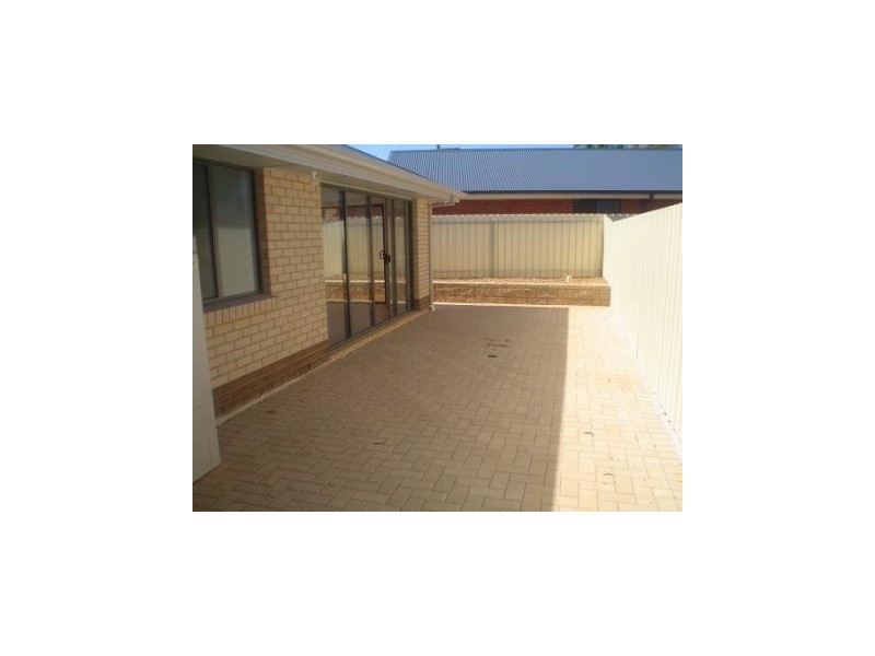 1 Grayling Street, Elizabeth East SA 5112