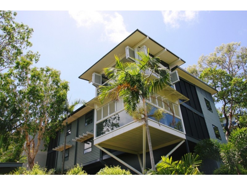 6/2 Flametree Grove, Hamilton Island QLD 4803