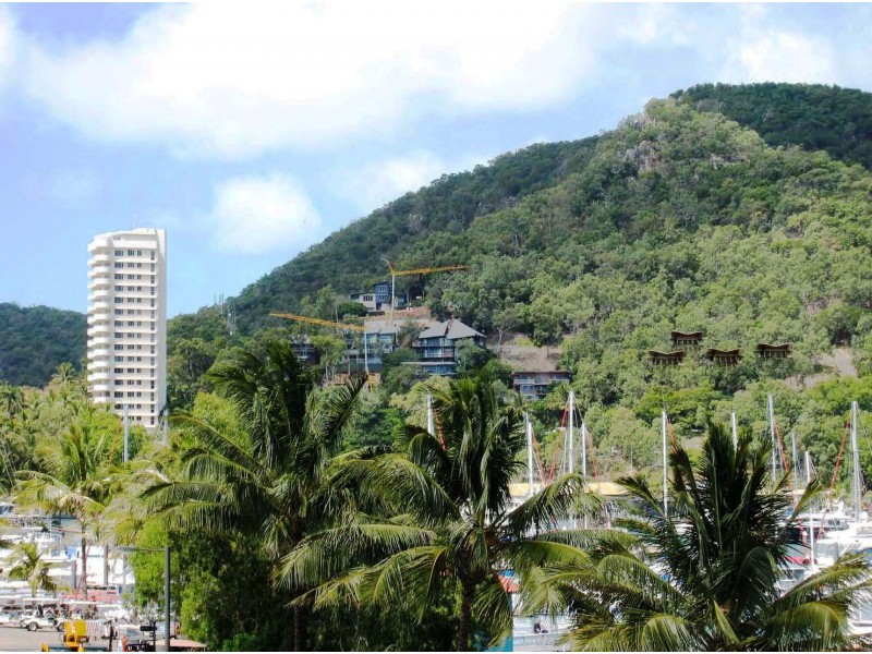 9 Marina Terrace, Hamilton Island QLD 4803