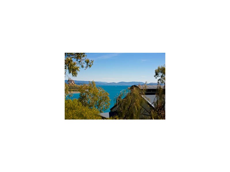 1/2 Flametree Grove, Hamilton Island QLD 4803