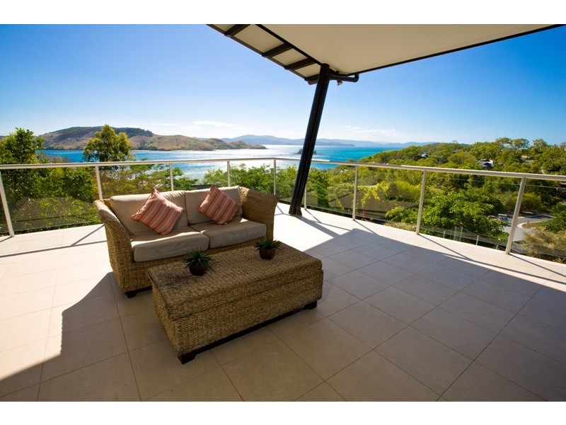 8/18 Whitsunday Boulevard, Hamilton Island QLD 4803