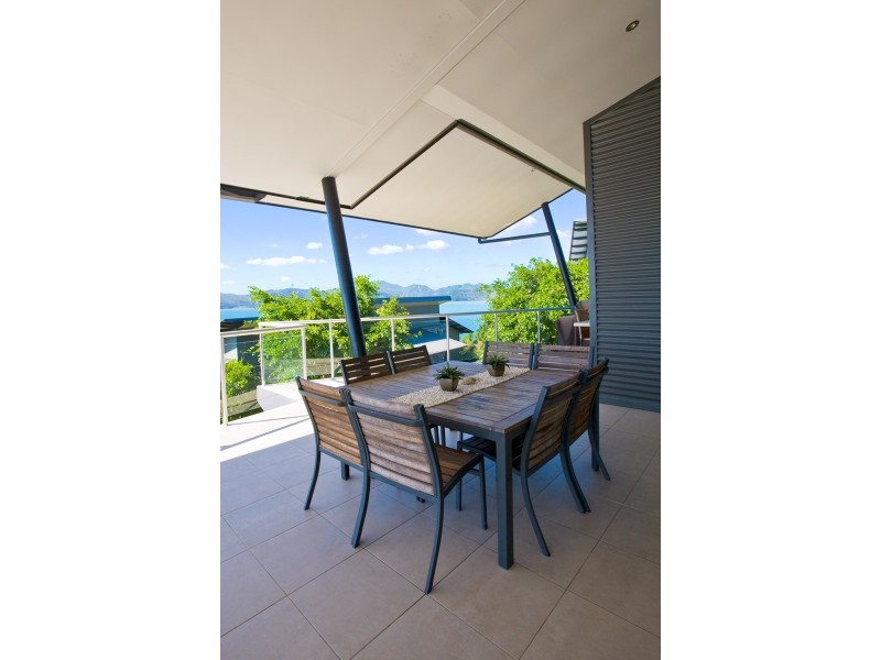 8/18 Whitsunday Boulevard, Hamilton Island QLD 4803