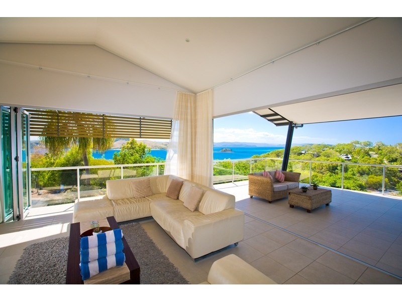 8/18 Whitsunday Boulevard, Hamilton Island QLD 4803