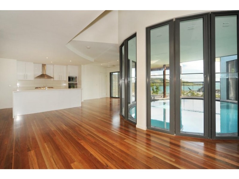 MVD/4 Marina Drive, Hamilton Island QLD 4803