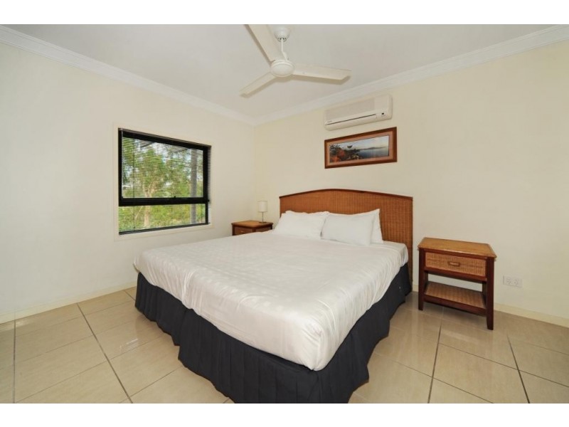 10/2 Flametree Grove, Hamilton Island QLD 4803