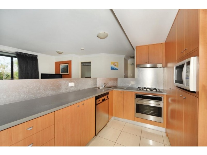 10/2 Flametree Grove, Hamilton Island QLD 4803