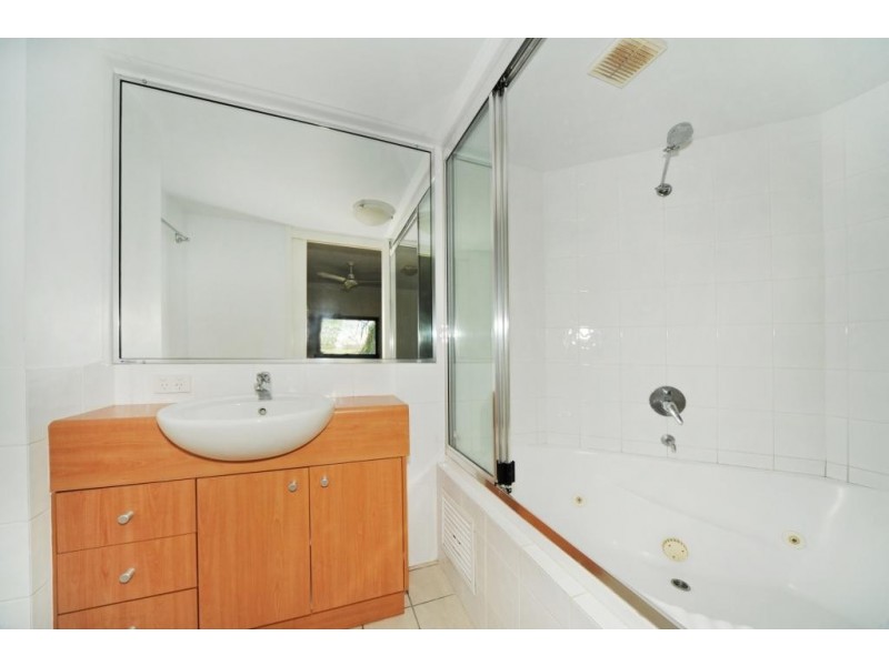 10/2 Flametree Grove, Hamilton Island QLD 4803