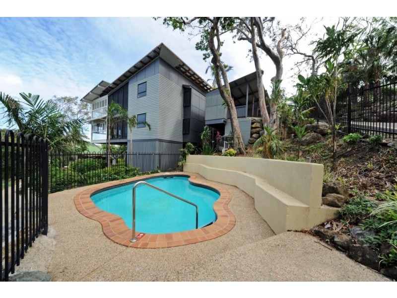 10/2 Flametree Grove, Hamilton Island QLD 4803