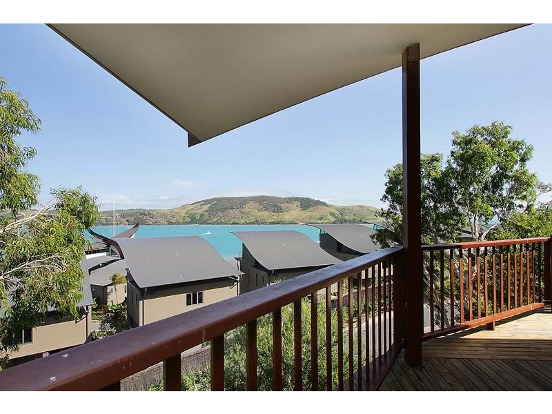 1/2 Acacia Drive, Hamilton Island QLD 4803