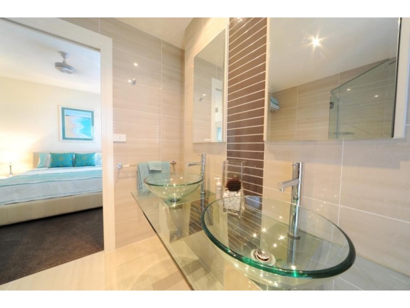 2/1 Marina Drive, Hamilton Island QLD 4803