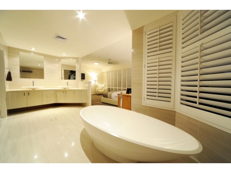 2/1 Marina Drive, Hamilton Island QLD 4803