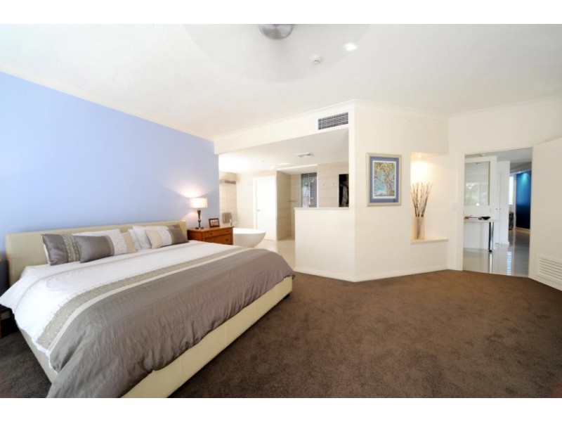 2/1 Marina Drive, Hamilton Island QLD 4803