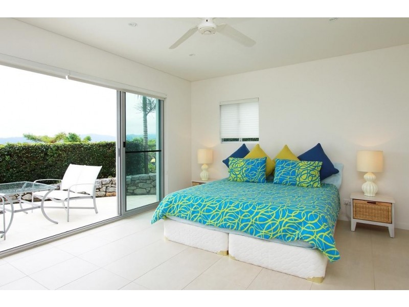 1/18 Whitsunday Boulevard, Hamilton Island QLD 4803