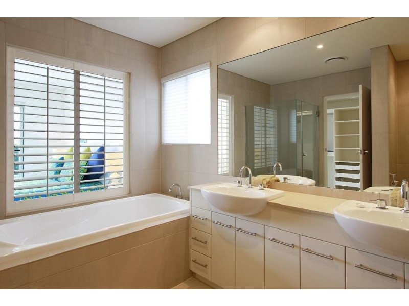 1/18 Whitsunday Boulevard, Hamilton Island QLD 4803