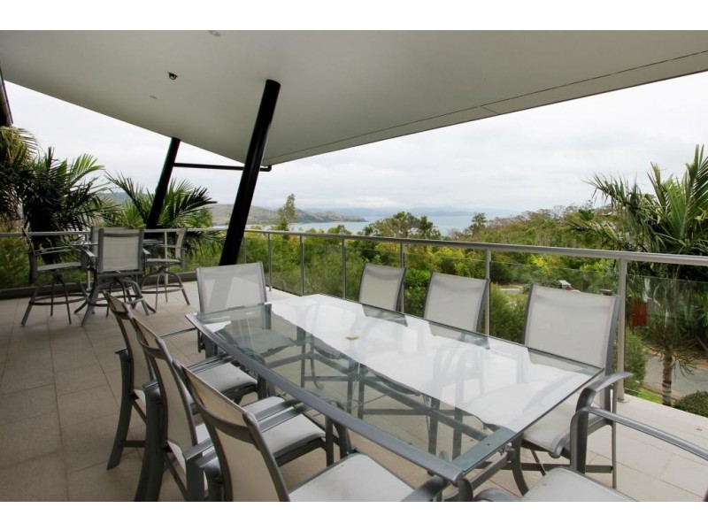 1/18 Whitsunday Boulevard, Hamilton Island QLD 4803