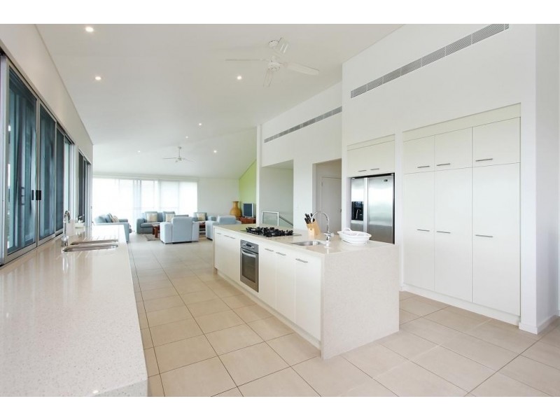 1/18 Whitsunday Boulevard, Hamilton Island QLD 4803