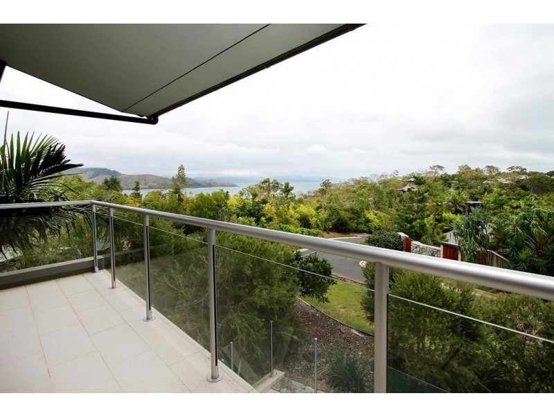 1/18 Whitsunday Boulevard, Hamilton Island QLD 4803