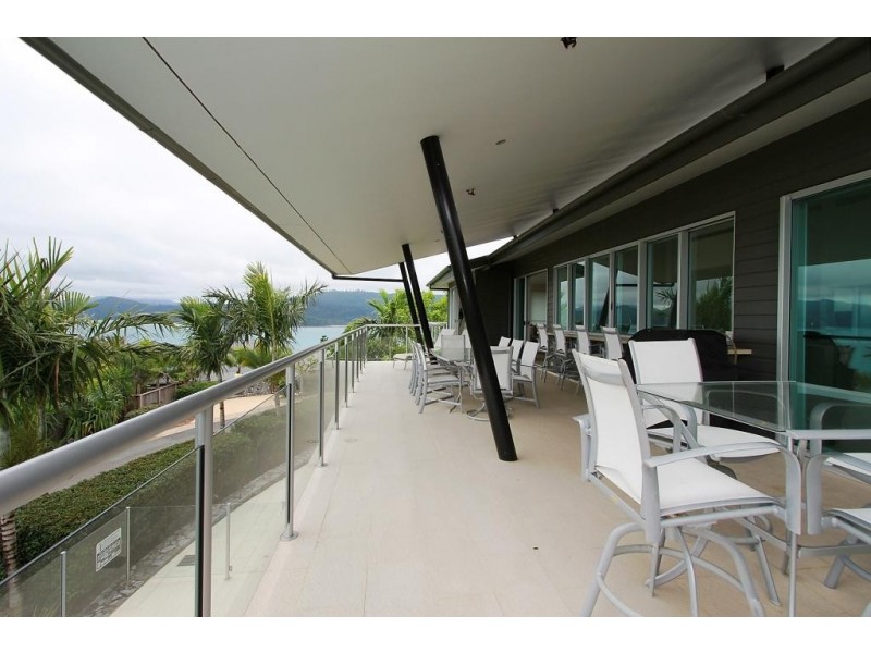1/18 Whitsunday Boulevard, Hamilton Island QLD 4803