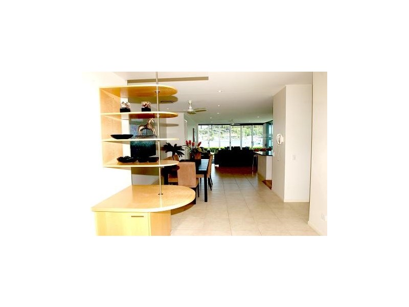 21/1 Airport Drive, Hamilton Island QLD 4803