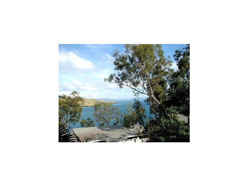 10/1 Flametree Grove, Hamilton Island QLD 4803
