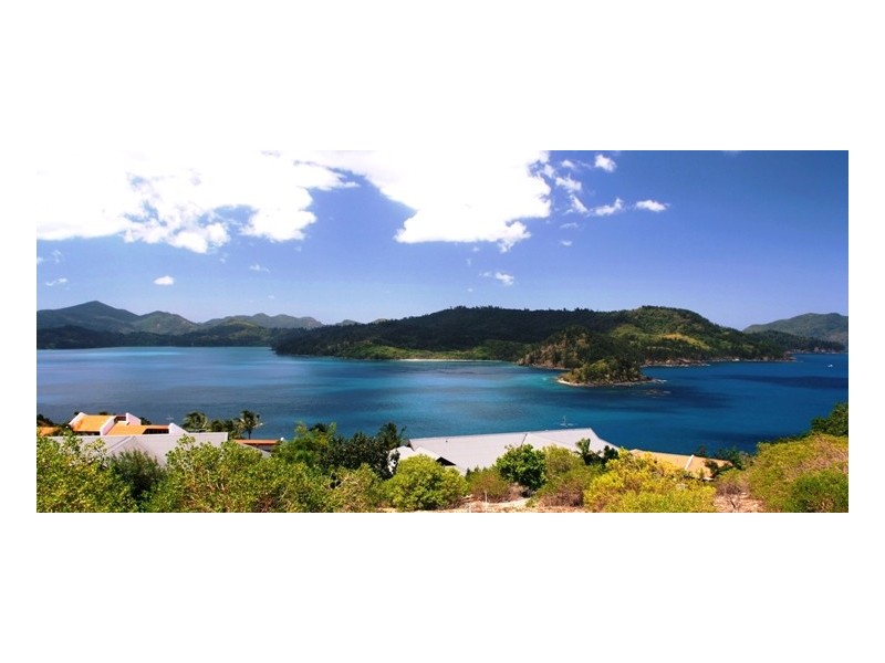 MB/4 Whitsunday Boulevard, Hamilton Island QLD 4803