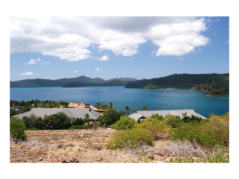 MB/4 Whitsunday Boulevard, Hamilton Island QLD 4803